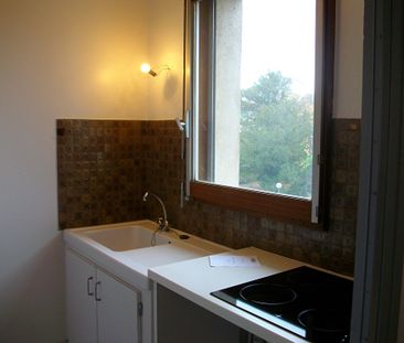 Location Appartement 1 pièce 29m² - Photo 4