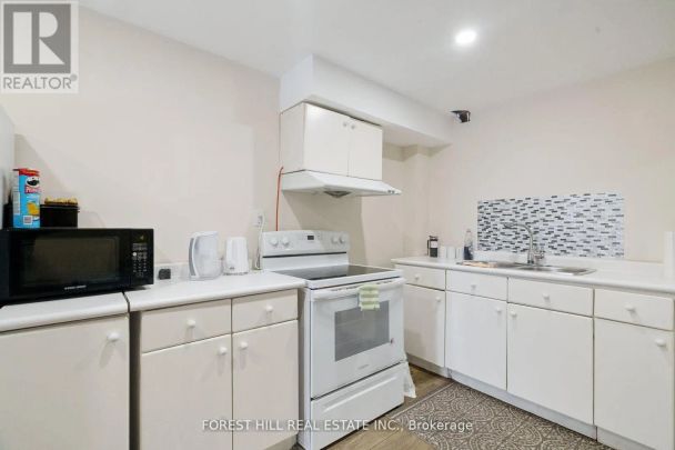 53 NOBLE DRIVE - Photo 1