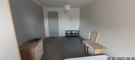 WF6, Normanton - Photo 3