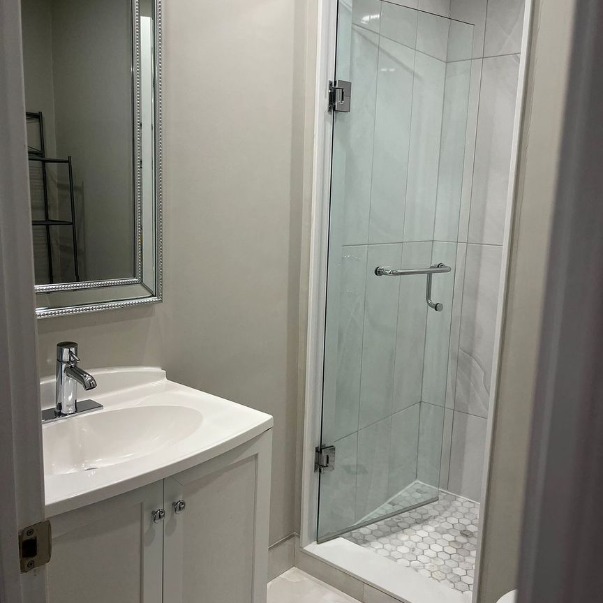 For Lease - 7568 Doverwood Drive, Mississauga, Ontario - Photo 1