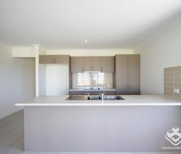 Beautiful Home In Quiet Estate - Photo 6