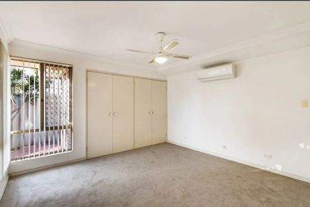 This Willagee home is affordable and close to everything. - Photo 3
