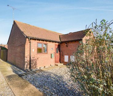 2 bedroom detached bungalow to rent - Photo 1