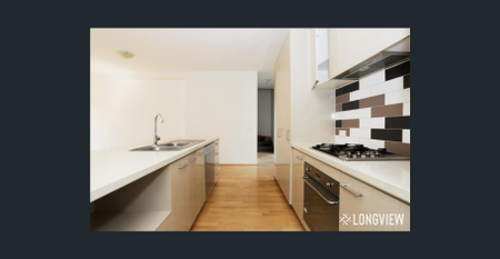 A Fashionable Way To Live - Photo 4