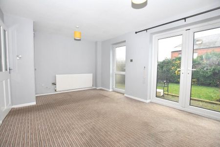 2 bedroom semi-detached house to rent - Photo 4