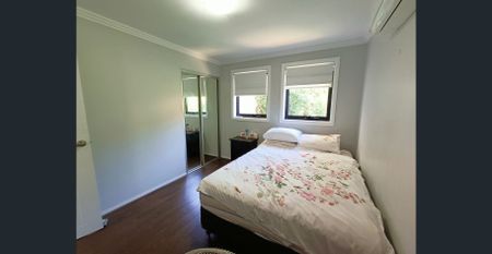 Contemporary 2 bedroom townhouse - Photo 5