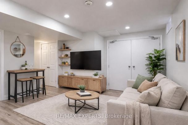 For Lease - 14 Snowy Owl Way, Toronto, Ontario - Photo 1
