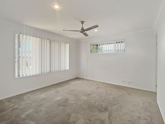 8 Rymera Crescent, 4154, Gumdale Qld - Photo 1