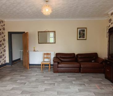£875 PCM, Furnished Two Bedroom First Floor Flat in Chepstow Road, ... - Photo 5