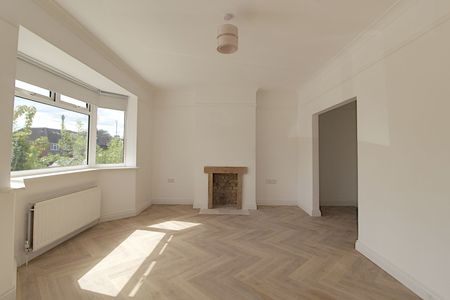 4 Bedroom - Photo 2