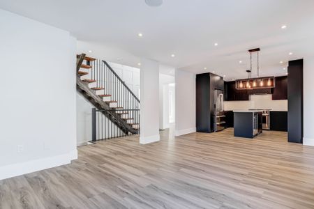 For Lease - 4212 Credit Pointe Drive, Mississauga, Ontario - Photo 4