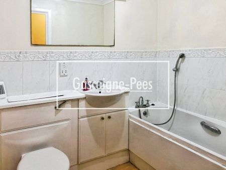 RG21 - Town Centre - Photo 4