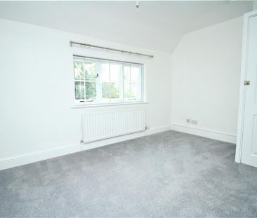 1 bedroom end of terrace house to rent - Photo 2