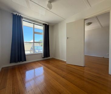 Modern 1-Bedroom Flat in Prime Albion Location - Photo 4