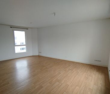 Location Appartement 3 pièces 63m² HELLEMMES LILLE 59260 - Photo 4