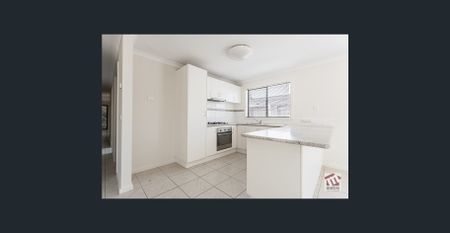 NEAT & TIDY THREE BEDROOM HOME! - Photo 3