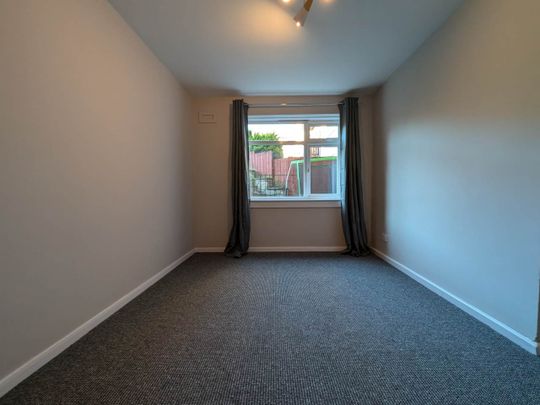 2 bed House to rent - Photo 1