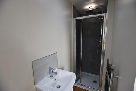 2 bedroom townhouse to rent - Photo 3