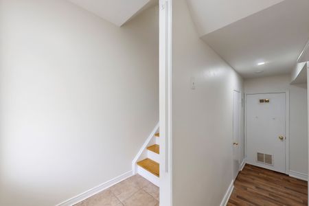 For Lease - 400 bloor Street Unit# 64, Mississauga, Ontario - Photo 3