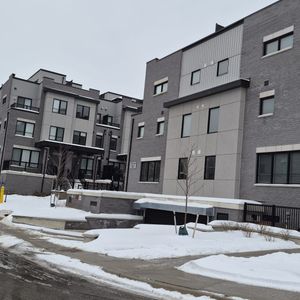 For Lease - 11 Baynes Way Unit# 13, Bradford West Gwillimbury, Ontario - Photo 3