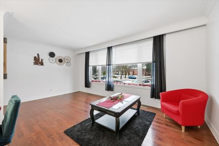 For Lease - 2299 Wiseman Court, Mississauga, Ontario - Photo 4