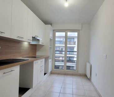Location Appartement 3 pièces 71m² ISSY LES MOULINEAUX 92130 - Photo 1