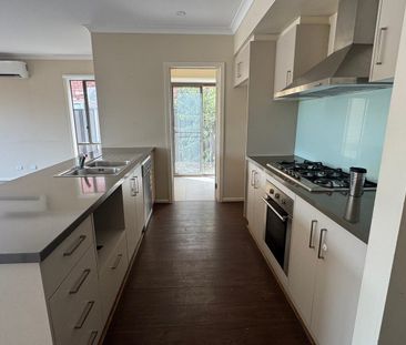 24 Neroli Crescent, Truganina, Vic 3029 - Photo 3