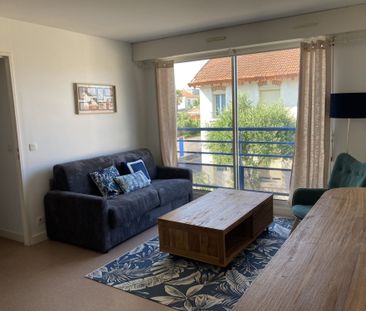Location Appartement 2 pièces 58m² LA ROCHELLE 17000 - Photo 2