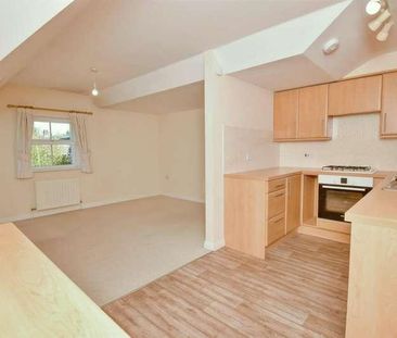 Augustine Court, Spire View, SP2 - Photo 2