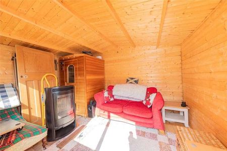 Sunray Estate, Sandhurst, Berkhire, GU47 - Photo 2