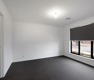 Modern family home in popular Huntly - Photo 2