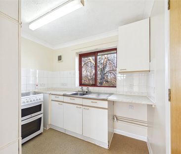 Burgess Place, Martlesham Heath, Ipswich, IP5 3QZ - Photo 6