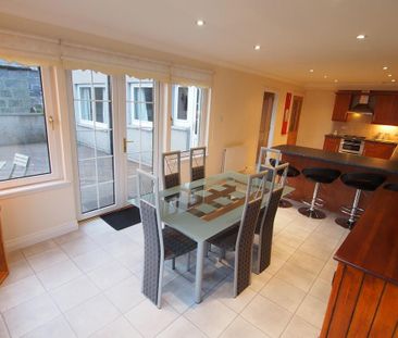 4 bedroom detached house to rent - Photo 6