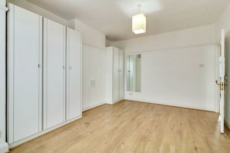 Cairnfield Avenue, London, NW2 - Photo 4