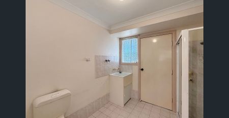 Modern comfort & everyday convenience ideally located in quiet cul-de-sac location close to CBD, schools, shops, golf club & transport - Photo 3