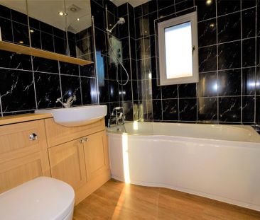 2 bedroom terraced house to rent - Photo 5