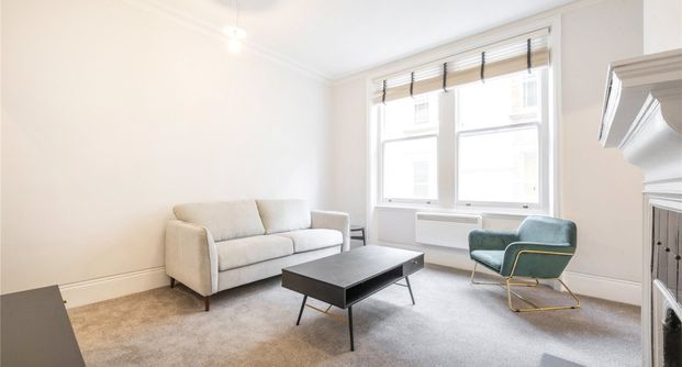 Charing Cross Road, Covent Garden, WC2H - Photo 1