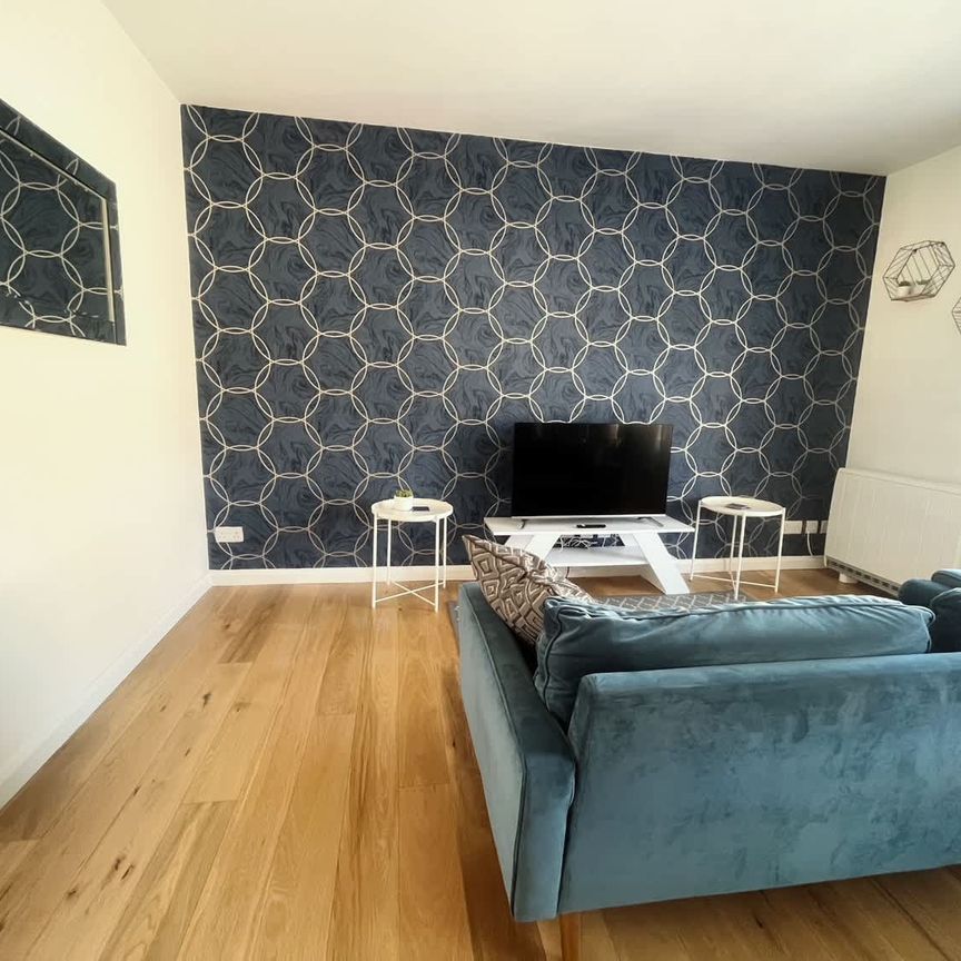 1 Bedroom Home – Medium Let - Photo 1