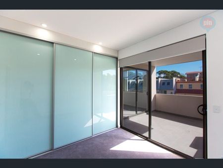 Contemporary City-Fringe Living in a Prime Alexandria Location - Photo 3