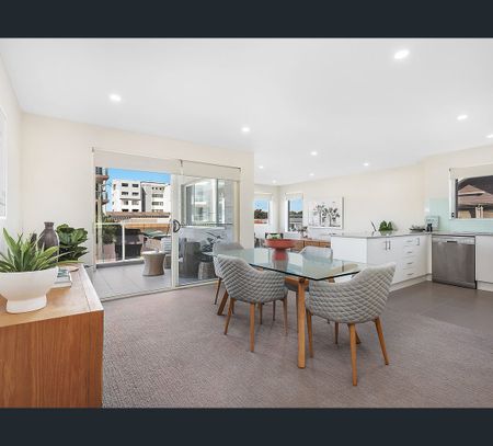 6/22 Beatson St, Wollongong, NSW 2500 - Photo 3