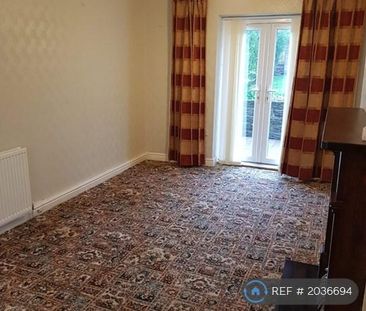 3 bedroom terraced house to rent - Photo 3