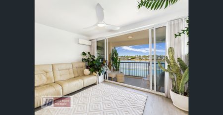 Direct Riverfront - Position, Poise & Lifestyle! - Photo 2