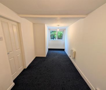 2 bedroom semi-detached bungalow to rent - Photo 4