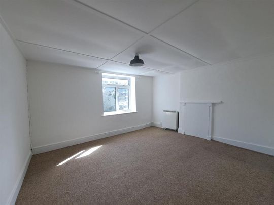 2 bedroom cottage to rent - Photo 1