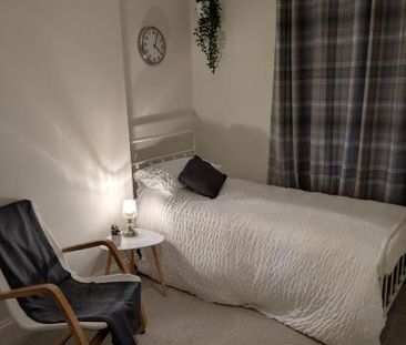 Sunny double room for single occupancy - Photo 1