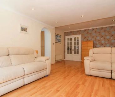 3 bed semi-detached bungalow to rent in St. Georges Drive, Watford,... - Photo 3