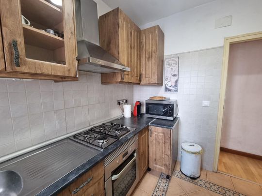 Piso de alquiler en Carrer del Mondúver, Barrio de Benicalap - Photo 1