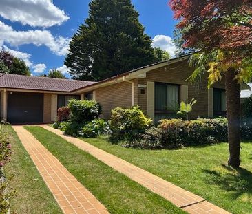 Short walk to Town - Photo 5