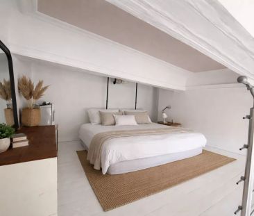 A LOUER - COUP DE COEUR - STUDIO MEZZANINE REFAIT A NEUF - COURS MI... - Photo 2