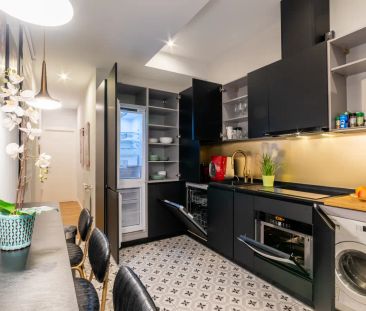 5-bedroom apartment for rent in Embajadores, Madrid - Photo 3